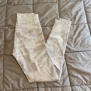 Lululemon Wunder Under Leggings
